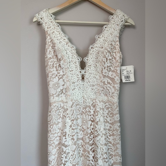 Women’s Size 4 David’s Bridal DB Studio Bridal Lace wedding dress NWT - Picture 3 of 12